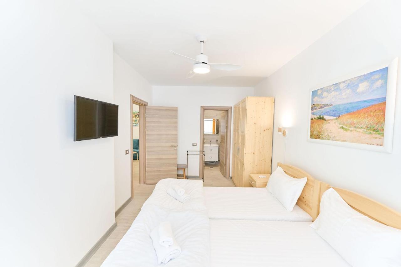 Blacksearama Apartment- Spa, Pools And Parking Mamaia Ngoại thất bức ảnh