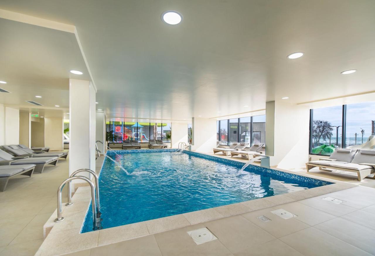 Blacksearama Apartment- Spa, Pools And Parking Mamaia Ngoại thất bức ảnh